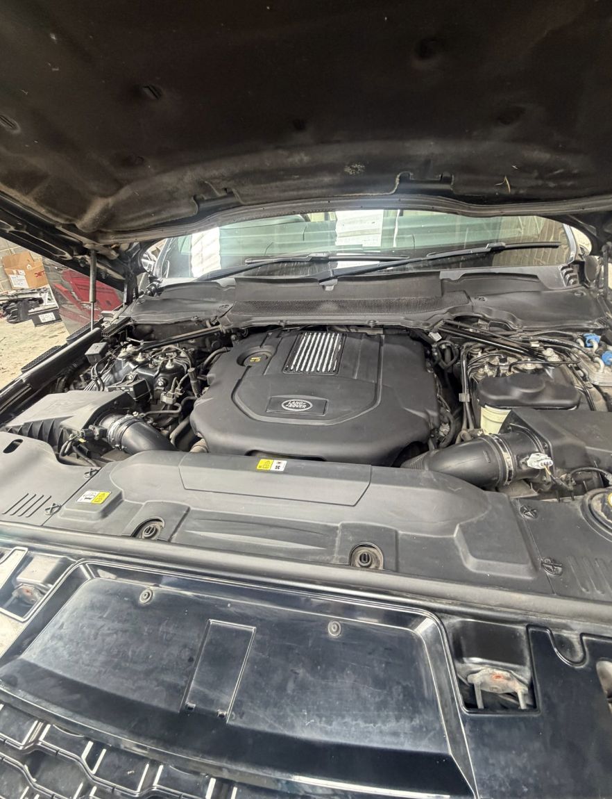 Engine bay open during diagnostic fault finding in Medway, Kent